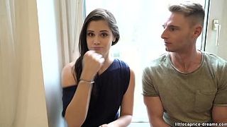 Красивые сестрички на пару трахнулись со своими парнями в крепкие попки